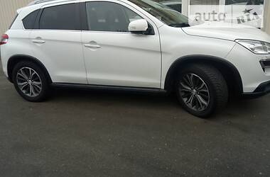 Внедорожник / Кроссовер Peugeot 4008 2012 в Киеве