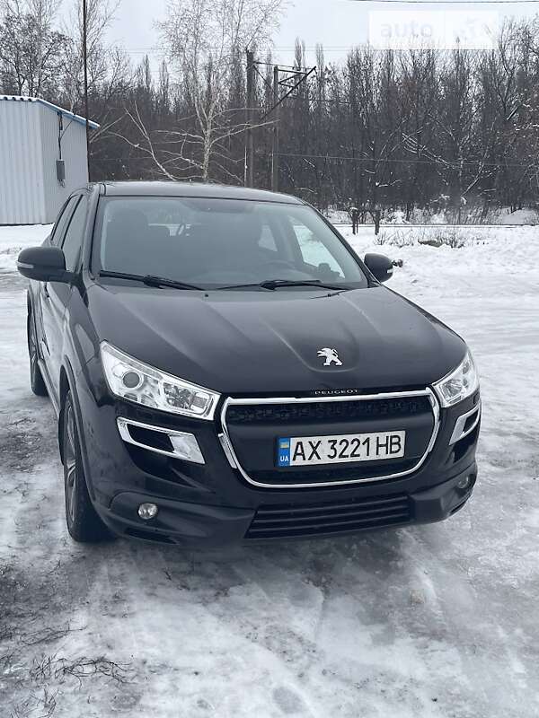 Внедорожник / Кроссовер Peugeot 4008 2014 в Харькове