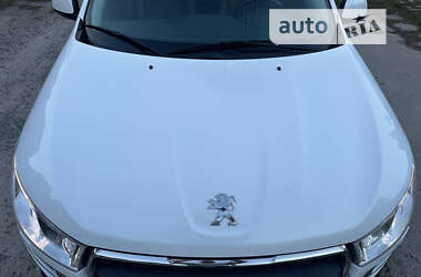 Внедорожник / Кроссовер Peugeot 4008 2012 в Харькове