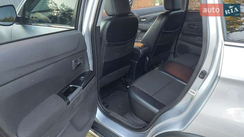 Позашляховик / Кросовер Peugeot 4008 2014 в Черкасах