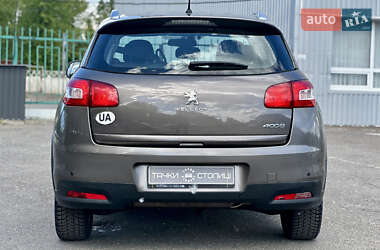 Позашляховик / Кросовер Peugeot 4008 2012 в 