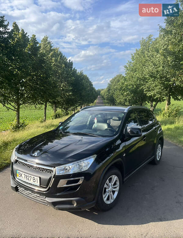 Позашляховик / Кросовер Peugeot 4008 2012 в Рівному