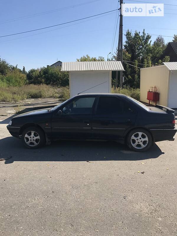 Peugeot 405