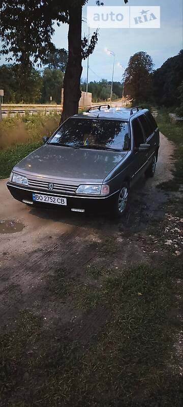 Peugeot 405