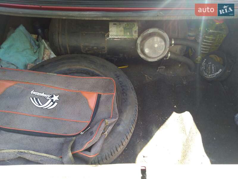 Седан Peugeot 405 1987 в Кривому Розі
