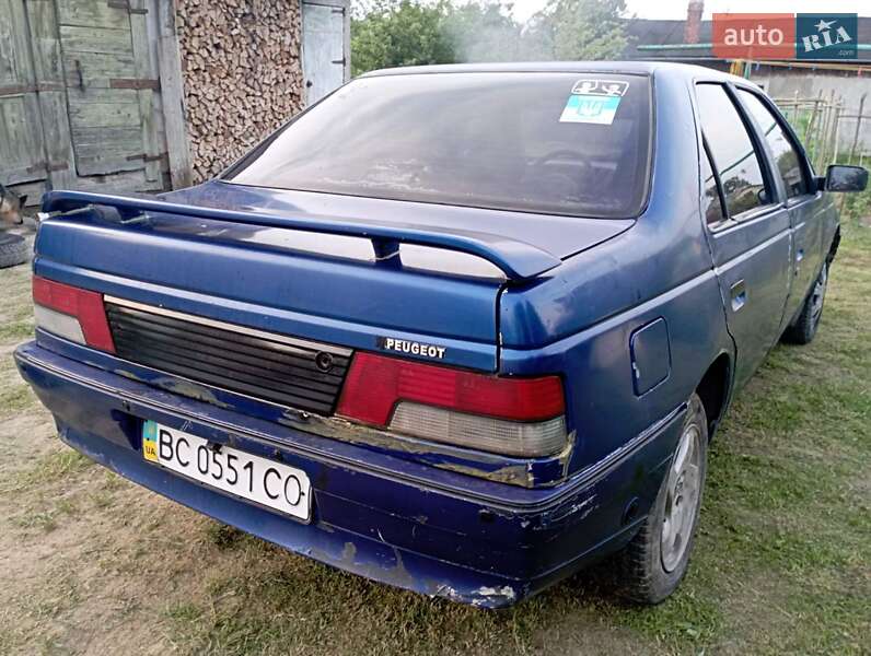 Седан Peugeot 405 1992 в Бориславі