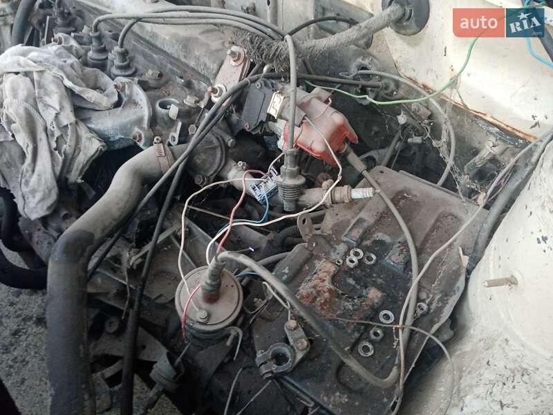 Седан Peugeot 405 1988 в Малине