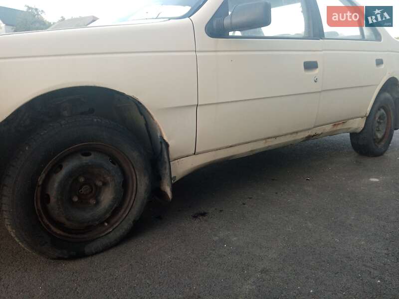 Седан Peugeot 405 1988 в Малине