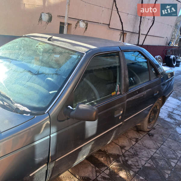 Седан Peugeot 405 1994 в Виноградове