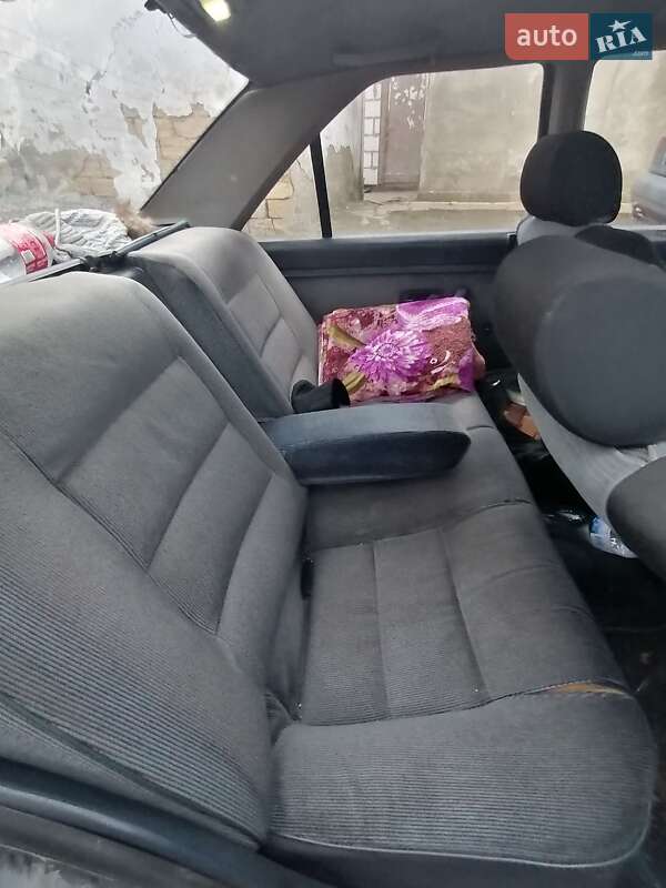 Седан Peugeot 405 1989 в Одесі