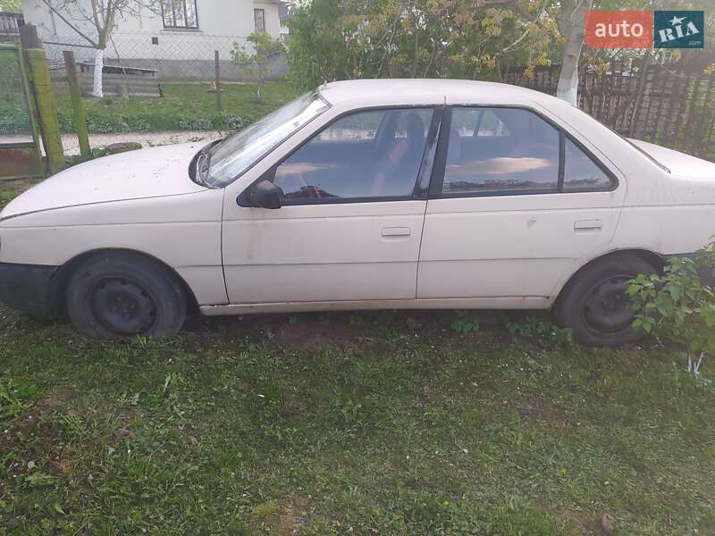 Седан Peugeot 405 1989 в Львові