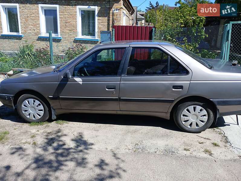 Седан Peugeot 405 1988 в Каневі