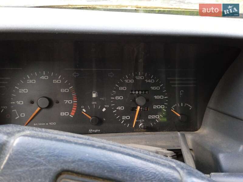 Седан Peugeot 405 1989 в Василькові