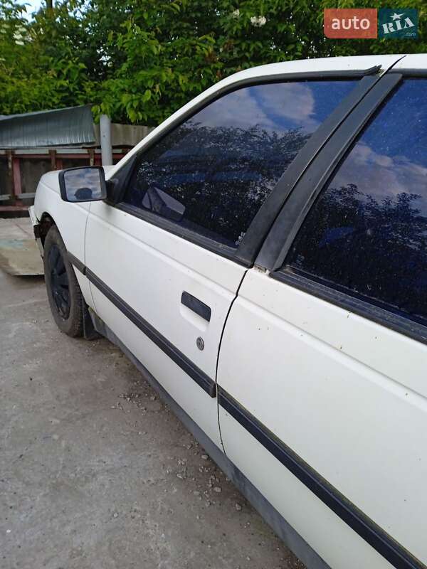 Седан Peugeot 405 1989 в Василькові