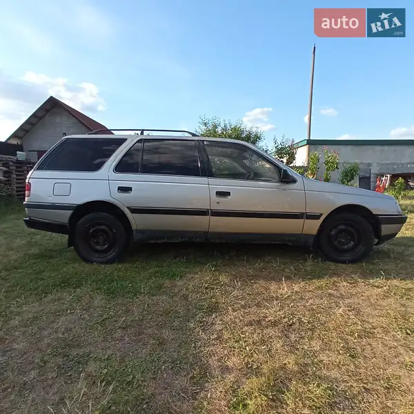 Peugeot 405