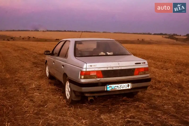 Peugeot 405 1988