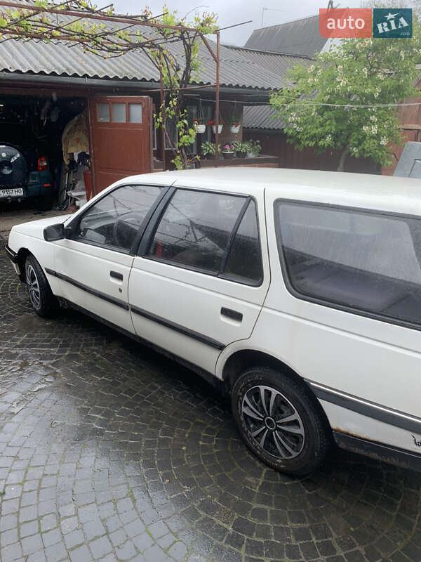 Универсал Peugeot 405 1989 в Костополе