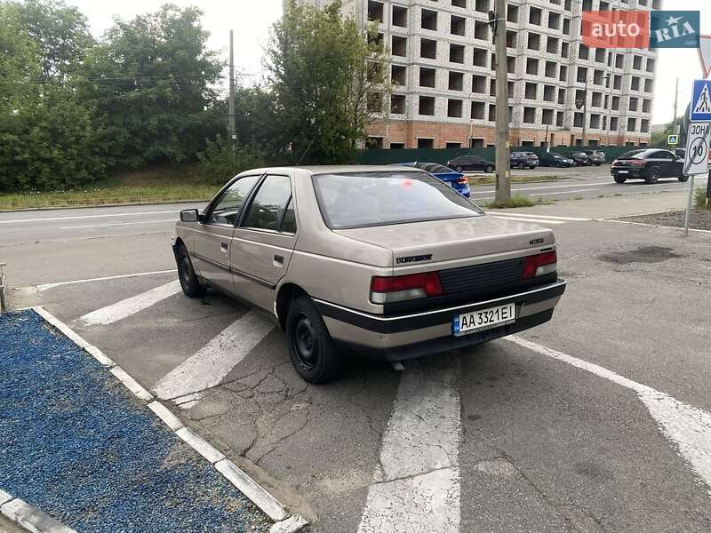 Седан Peugeot 405 1989 в Обухове