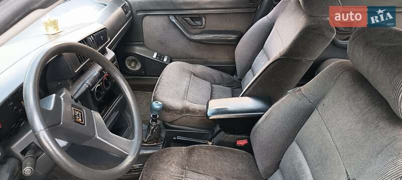 Седан Peugeot 405 1989 в Остроге фото 42 Седан Peugeot 405 1989 в Остроге