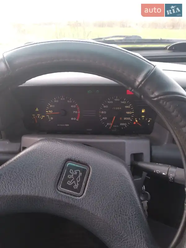 Peugeot 405