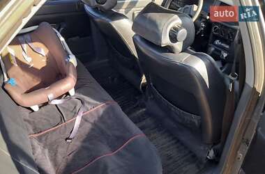 Седан Peugeot 405 1991 в Сарнах