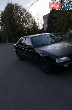 Седан Peugeot 405 1989 в Ужгороді