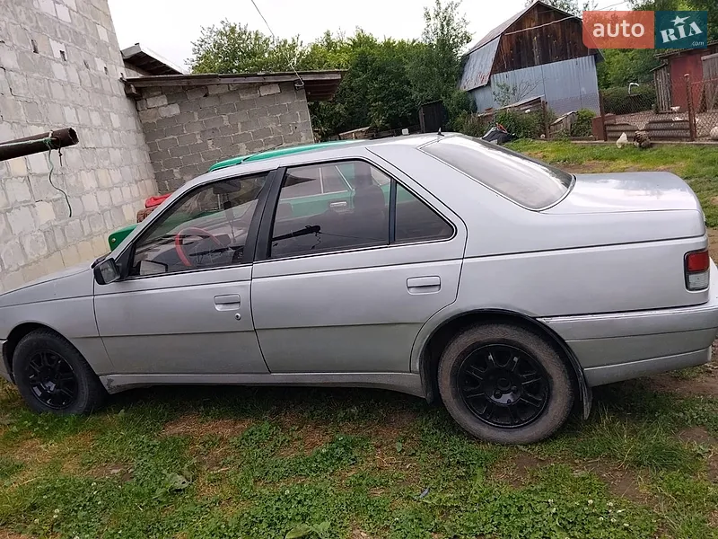 Peugeot 405
