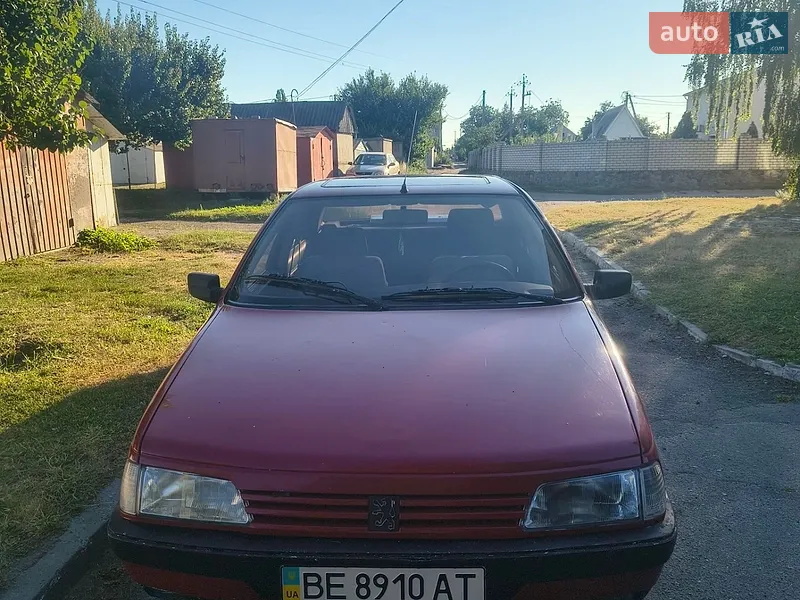 Peugeot 405