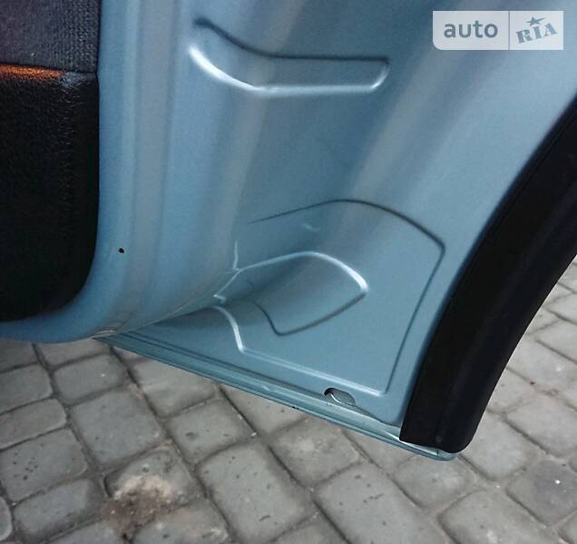 Седан Peugeot 406 2003 в Мелітополі