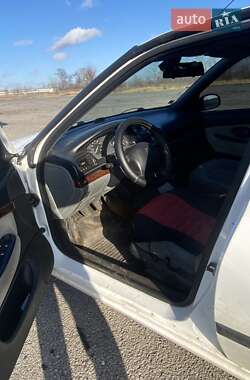 Седан Peugeot 406 1996 в 