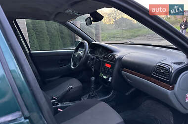 Седан Peugeot 406 2002 в 