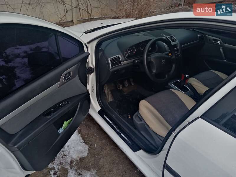 Седан Peugeot 407 2004 в Хмільнику