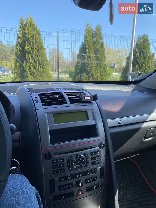 Универсал Peugeot 407 2004 в Вараше