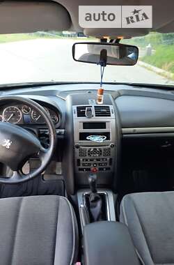 Седан Peugeot 407 2004 в Чорткові