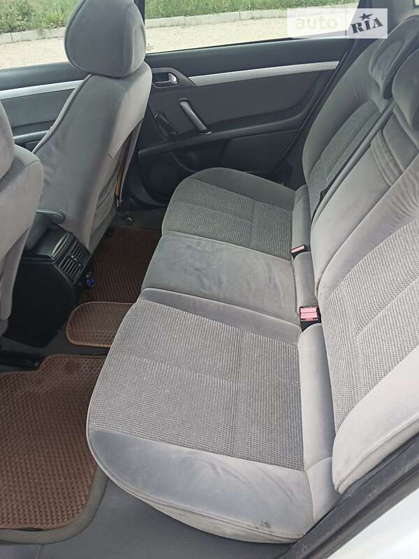 Универсал Peugeot 407 2005 в Бориславе фото 11 Универсал Peugeot 407 2005 в Бориславе