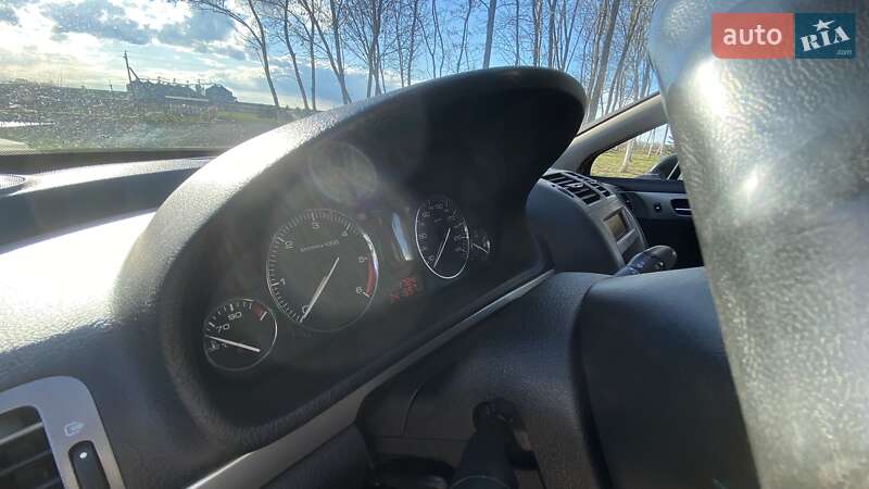 Универсал Peugeot 407 2006 в Толстом
