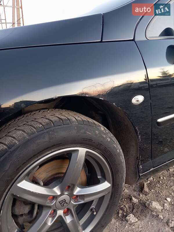 Седан Peugeot 407 2010 в Бродах