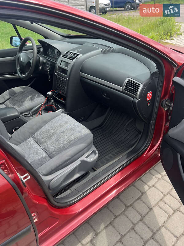 Универсал Peugeot 407 2004 в Костополе