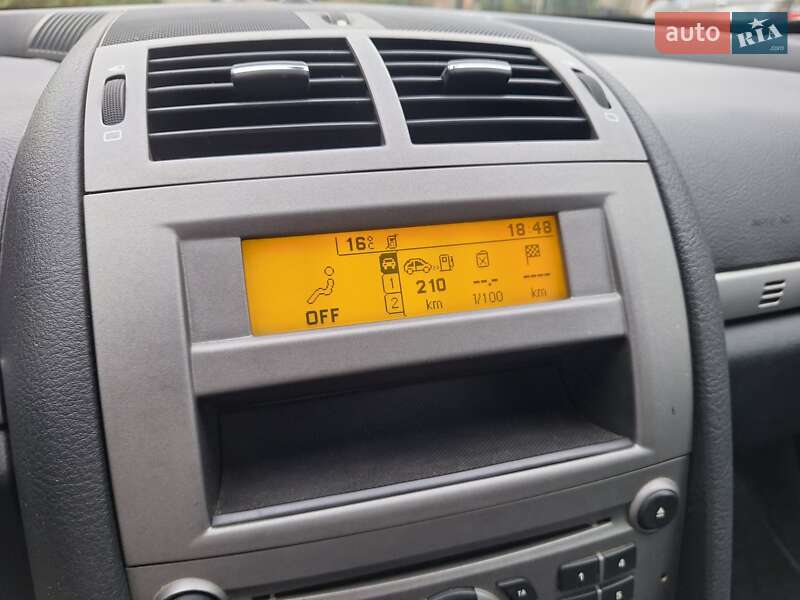 Седан Peugeot 407 2004 в Чернівцях