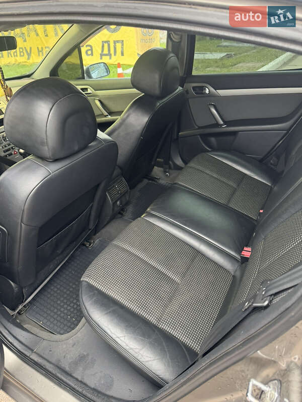 Седан Peugeot 407 2004 в Житомирі