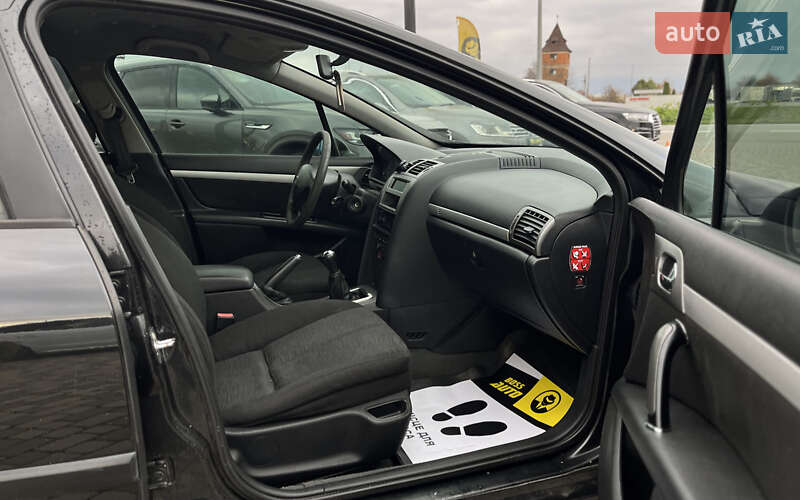 Седан Peugeot 407 2006 в Мукачево