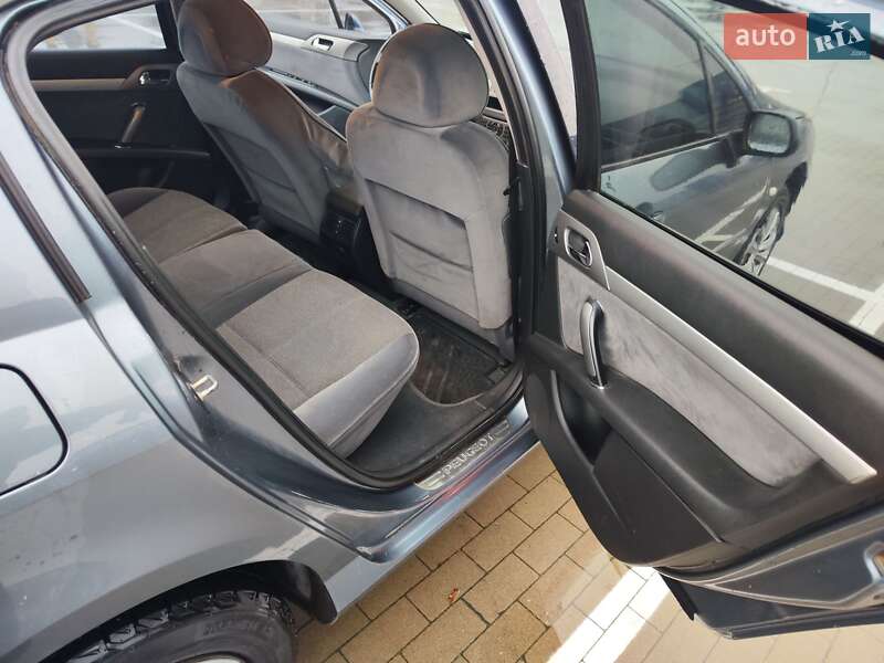 Седан Peugeot 407 2004 в Сумах