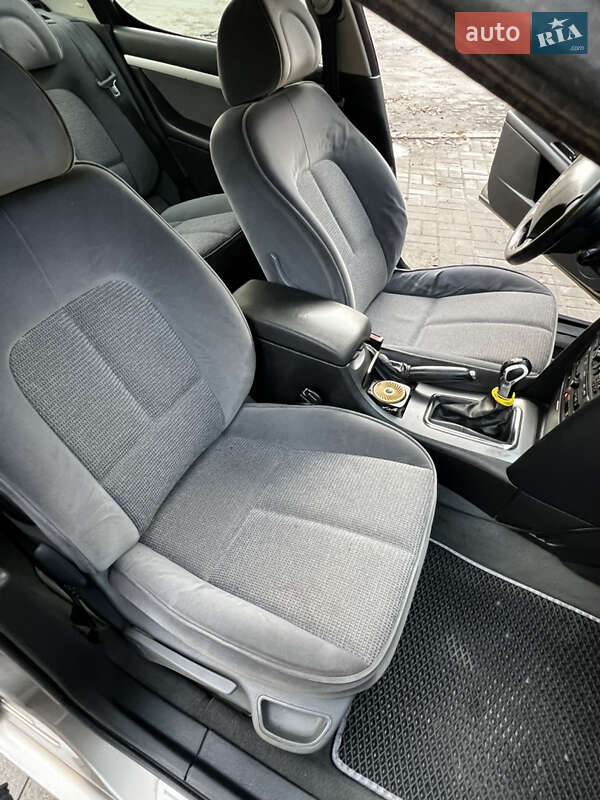 Седан Peugeot 407 2005 в Запорожье