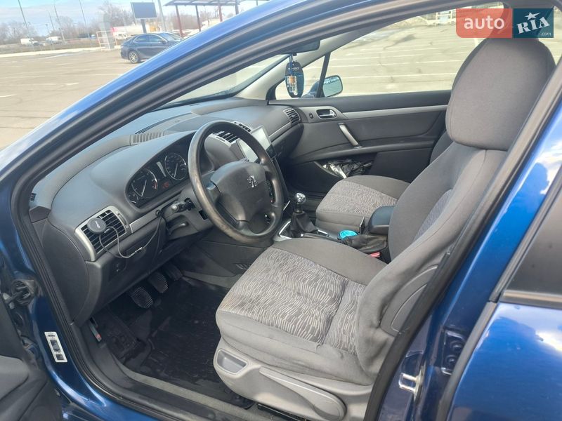 Седан Peugeot 407 2004 в Киеве