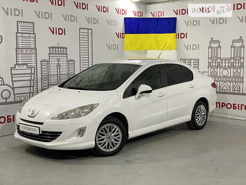 Седан Peugeot 408 2012 в 