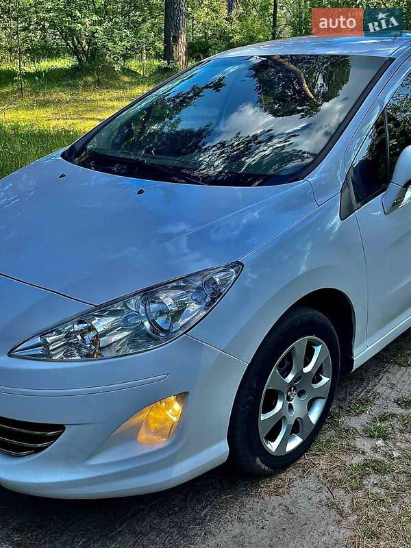 Седан Peugeot 408 2013 в Києві