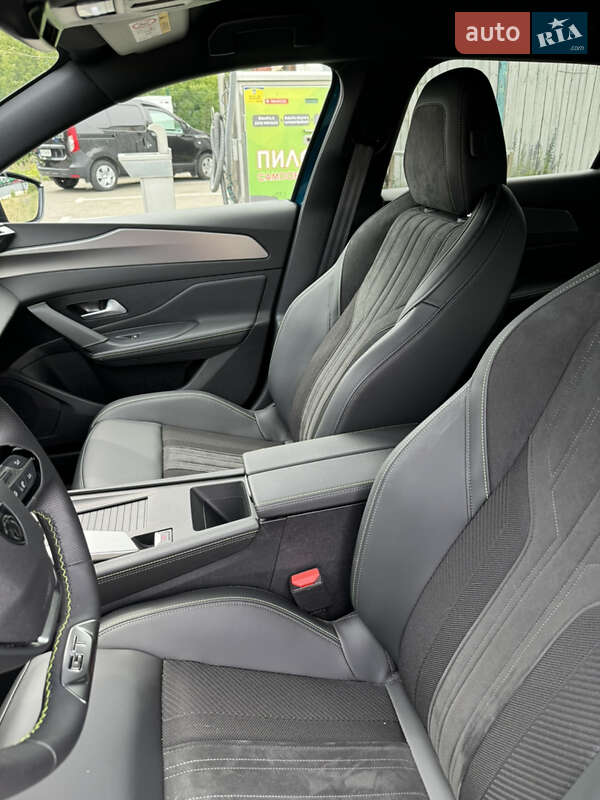 Лифтбек Peugeot 408 2023 в Киеве