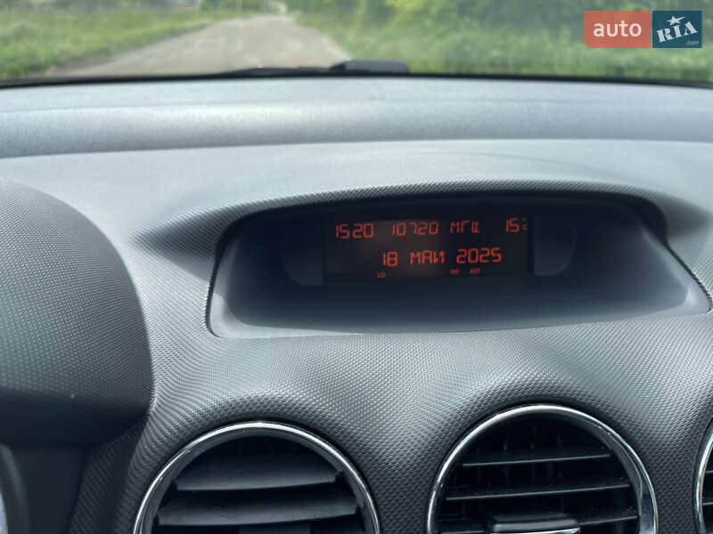 Седан Peugeot 408 2012 в Кропивницькому