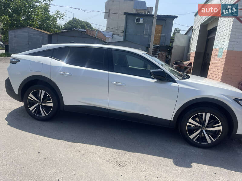 Ліфтбек Peugeot 408 2023 в Вінниці