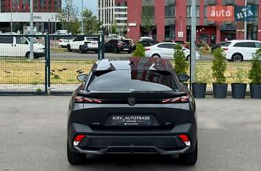 Лифтбек Peugeot 408 2023 в 
